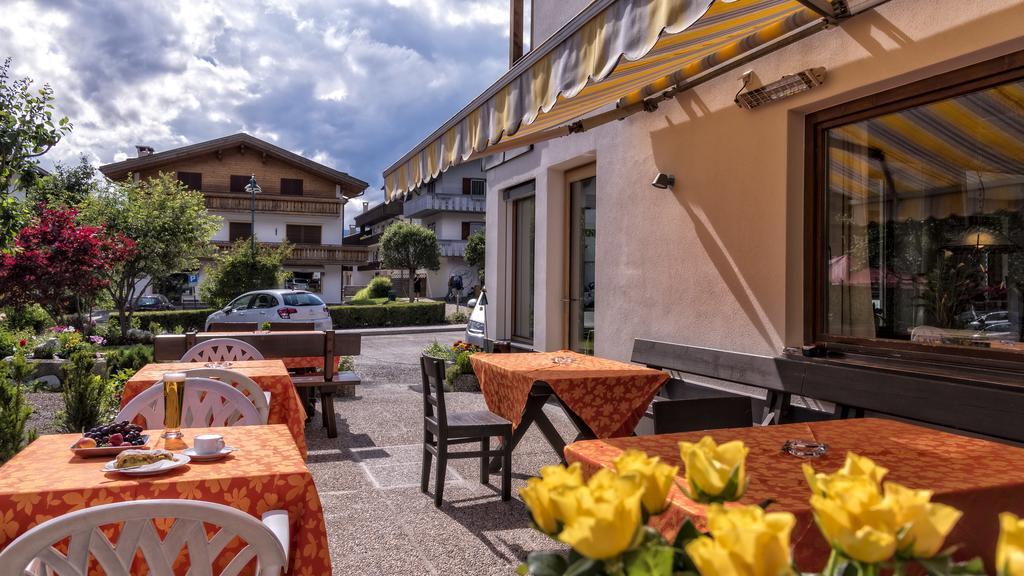 Hotel Moritz Dobbiaco Exterior photo
