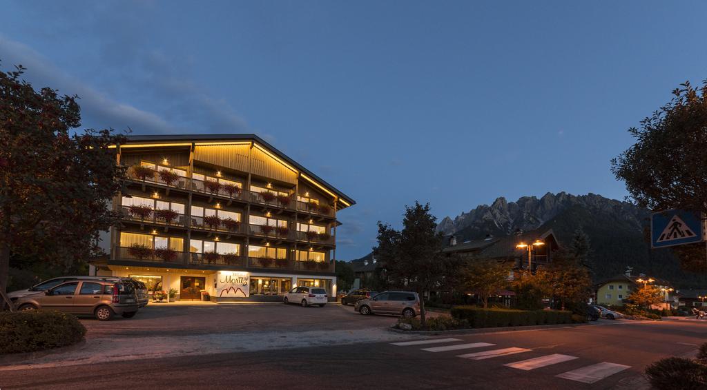 Hotel Moritz Dobbiaco Exterior photo